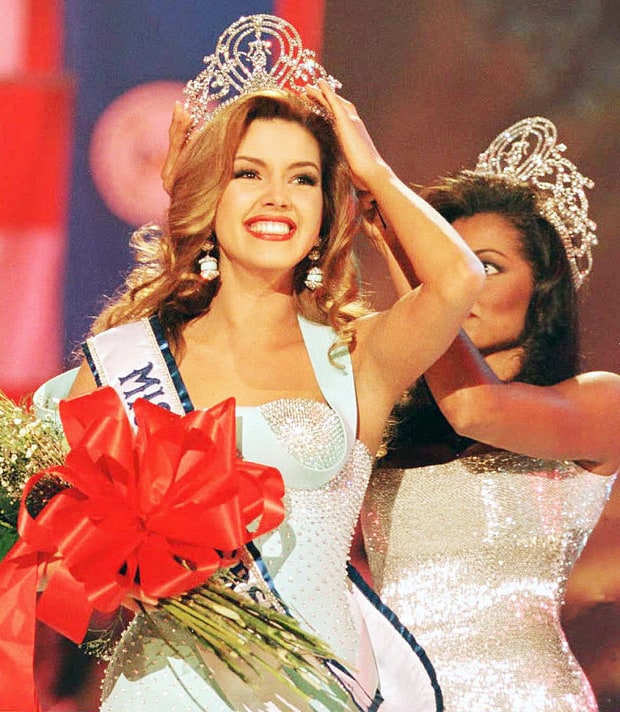 and gurl, that is SOME serious headgear