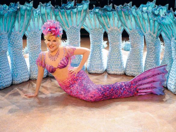 BRB, getting fitted for my fins #boogiewoogiebugleboy